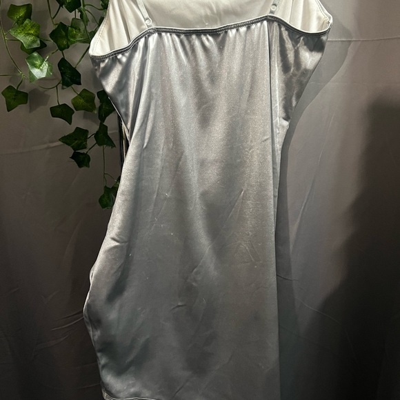 gLare Silver/ metallic mini cocktail dress - Picture 2 of 4